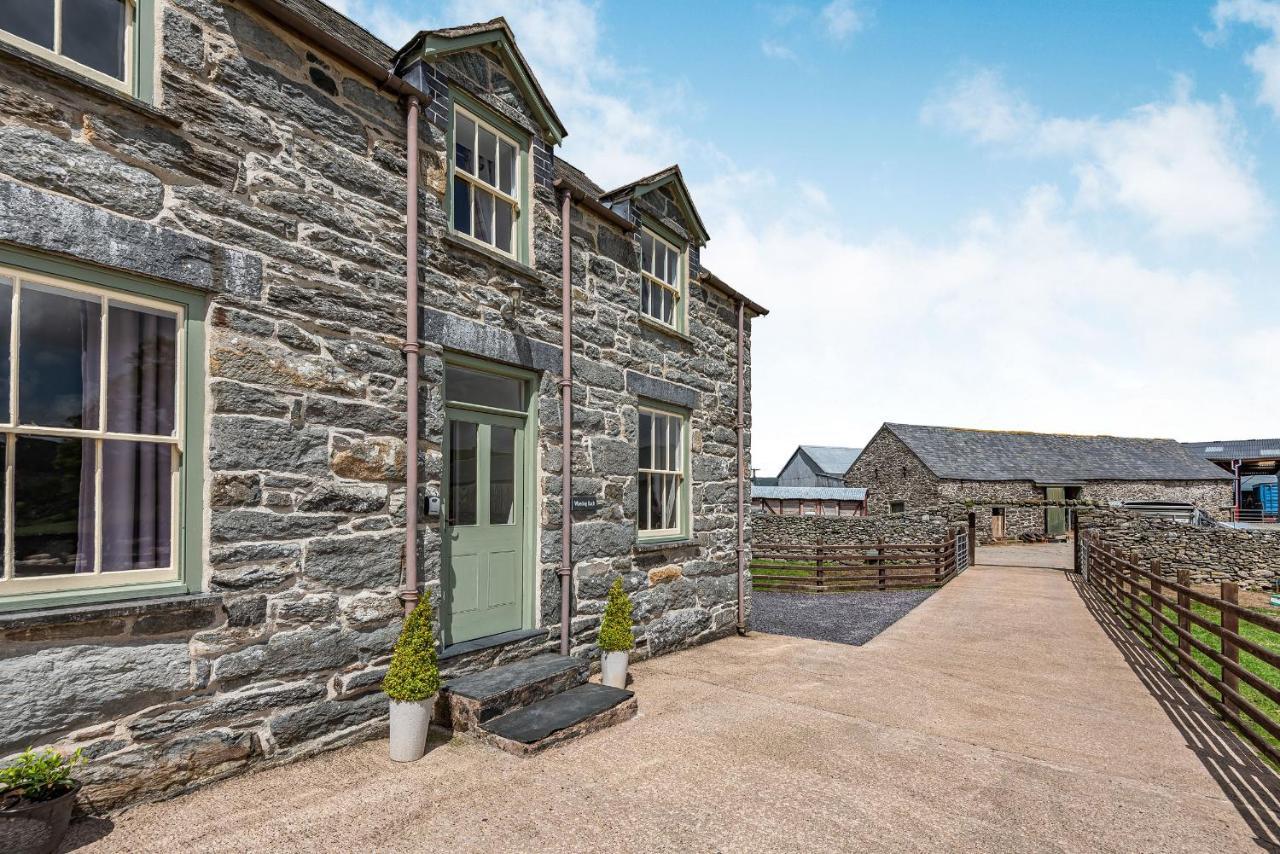 Villa Waedog Bach à Llanfor Extérieur photo