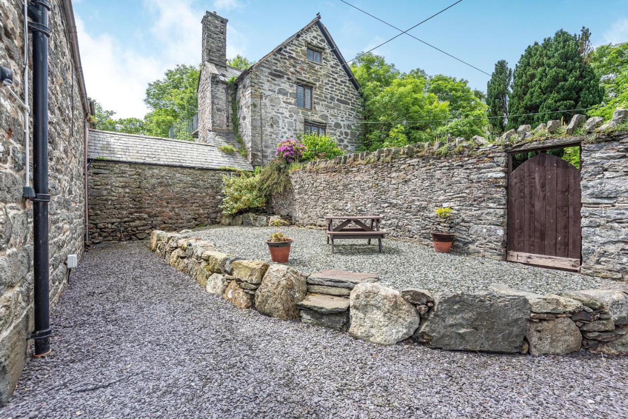 Villa Waedog Bach à Llanfor Extérieur photo